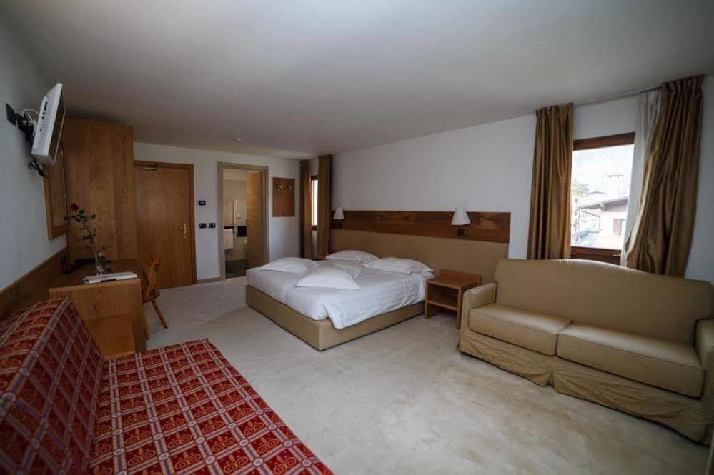 Olympic Regina Hotel Pinzolo Extérieur photo